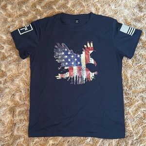 Navy T-Shirt with American Flag Eagle Design size M